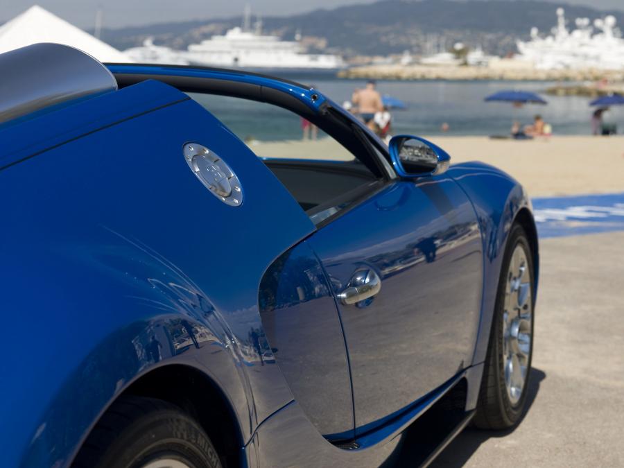  Bugatti Veyron 16.4 Grand Sport 2009 года  (фото 18 из 96)